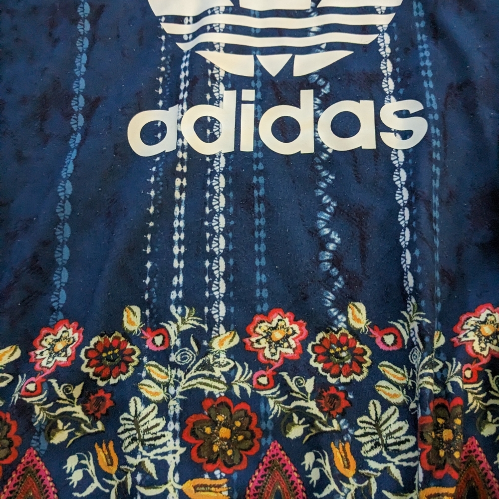 Adidas - Picture 2 of 3